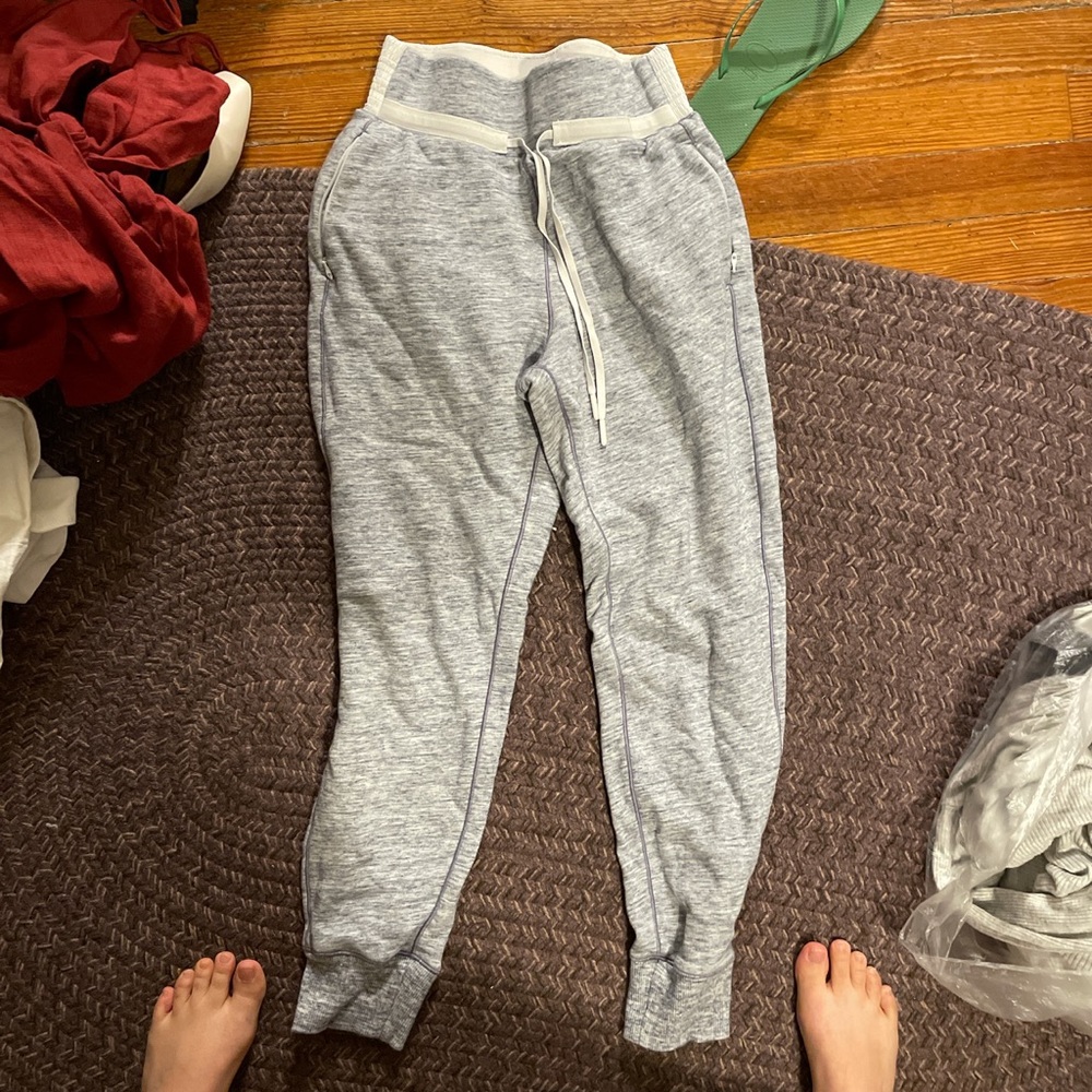 lululemon joggers